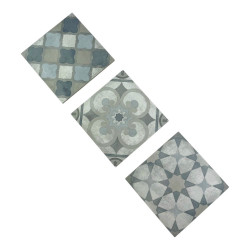 Triptyque dessous de plats bleus clairs en grès cérame 3 motifs 